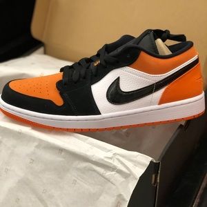 Retro Jordan 1 “shattered”